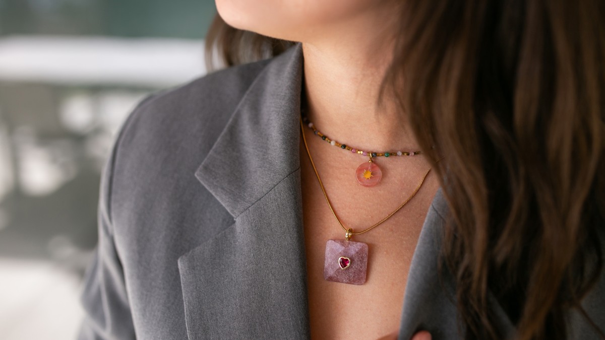 Duo de colliers en pierres naturelles tourmaline et quartz rose