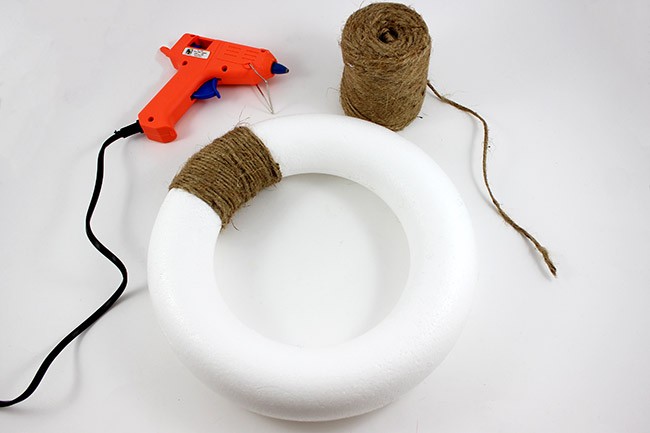 Ghirlanda natalizia naturale fai da te : Tappa 1