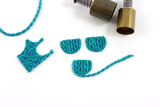 Orecchini in finta lana Fimo lavorati all'uncinetto : Tappa 9