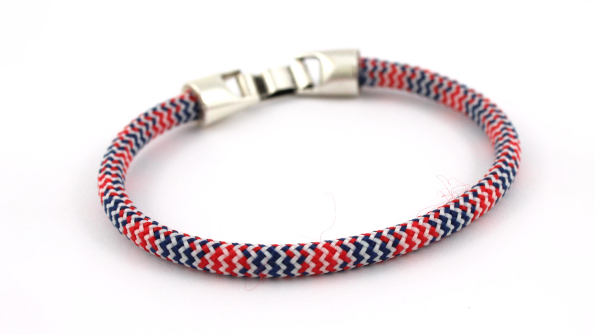 ZUNOVI Trio di bracciali in corda intrecciata milanese regolabili con ciondoli. Braccialetti in modelli e colori assortiti con confezione regalo. Bracciale donna casual. Regali originali per donna