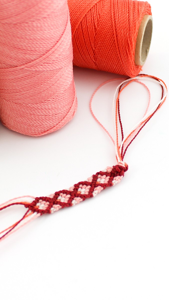 Braccialetto brasiliano modello rhombus 4 colori