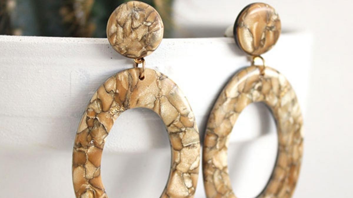 Orecchini Cernit metallizzati effetto marmo champagne